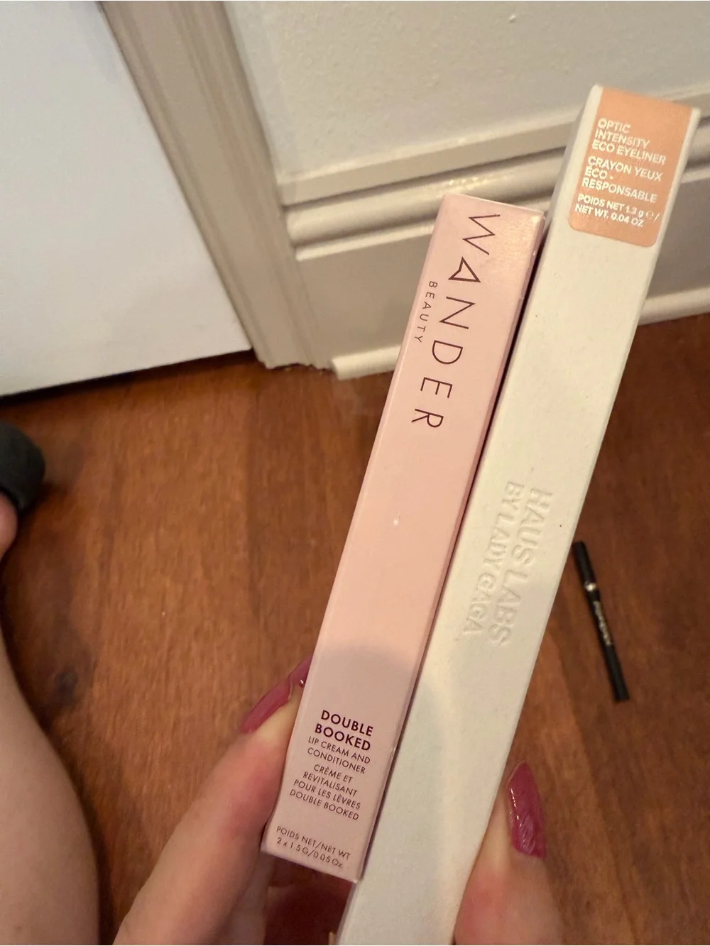 Wander Beauty Eyeshadow & Blush Palette with Peach, Pink and Gold Shades
